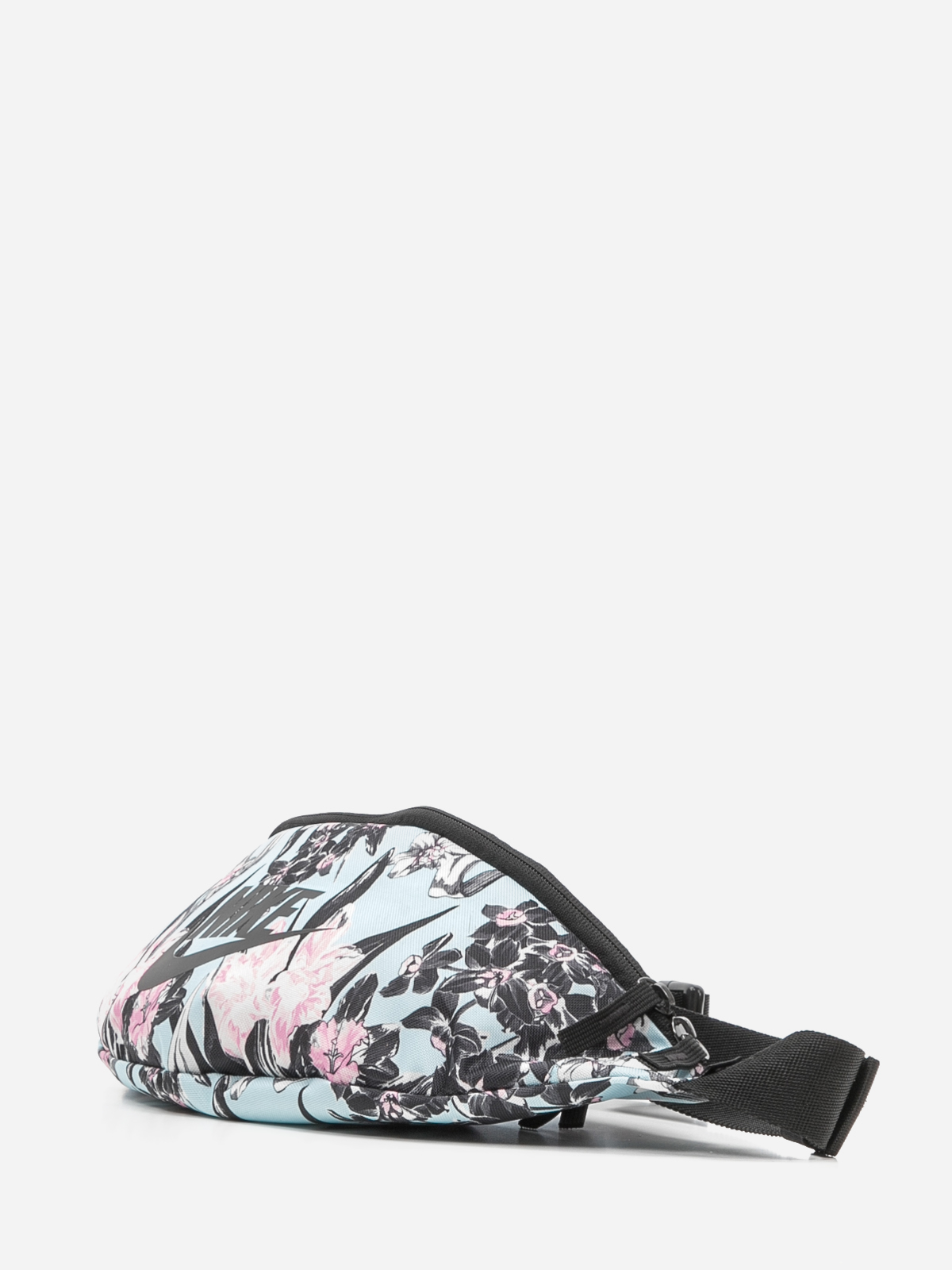 nike naudas maks