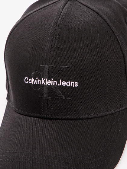 CALVIN KLEIN Sieviešu cepure ar nadziņu, MONO LOGO EMBRO CAP